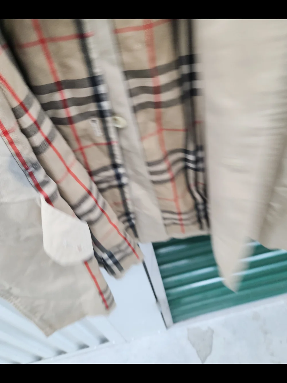 Burberry Tan Trench Coat with Iconic Check Lining - Picture 8 of 15